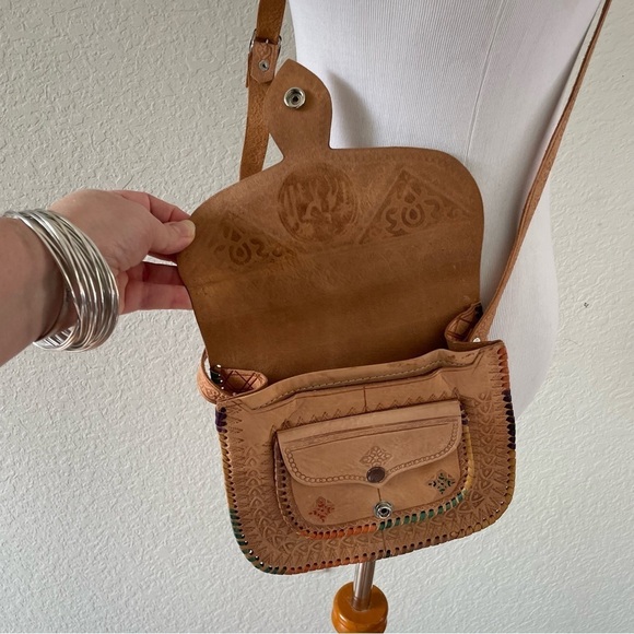 Vintage Marrakech Leather Crossbody Bag - Picture 7 of 14